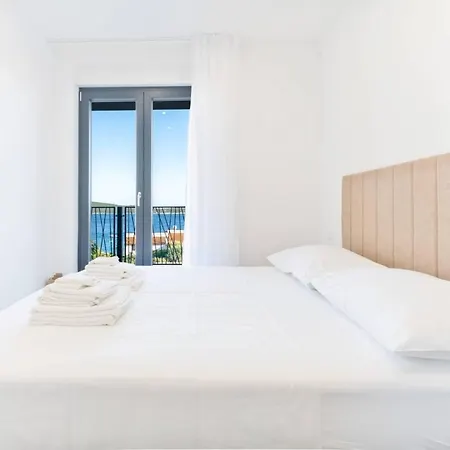 Sunset Apartment